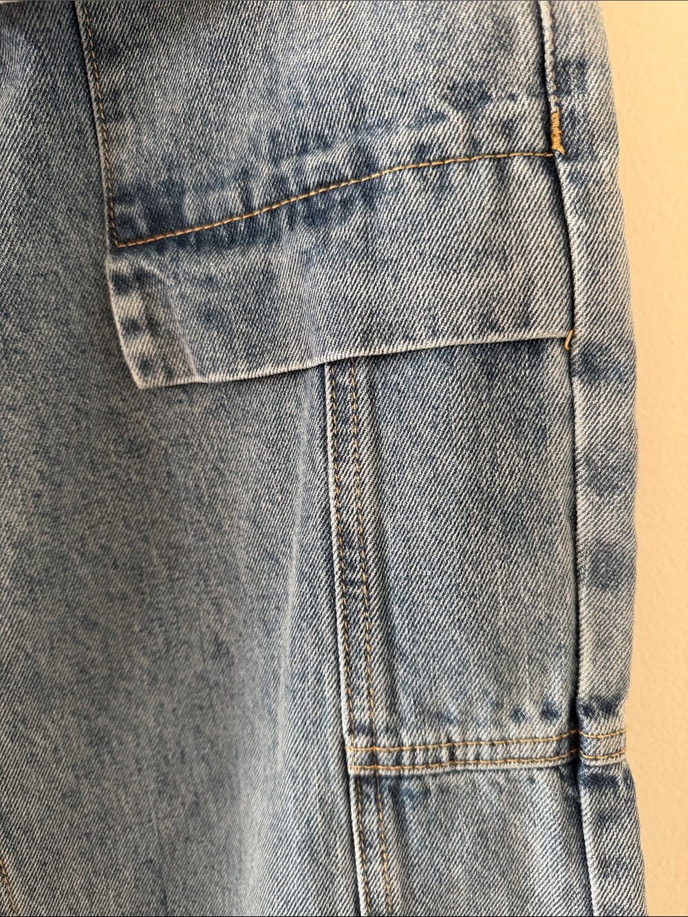 Princess Polly NWT Chad Cargo Jeans Mid Wash Denim Size 4 - Picture 8 of 13